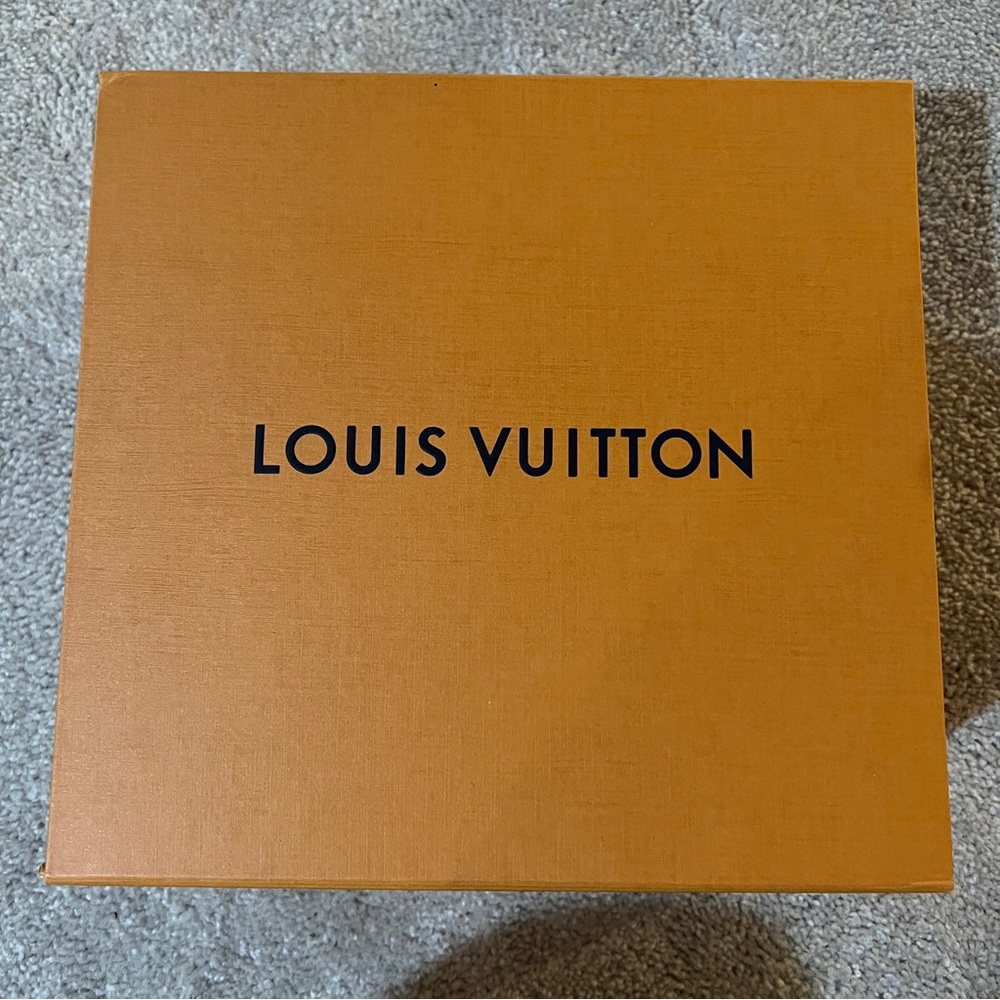 LOUIS VUITTON Gift Storage Box *3 ( The price is for one)